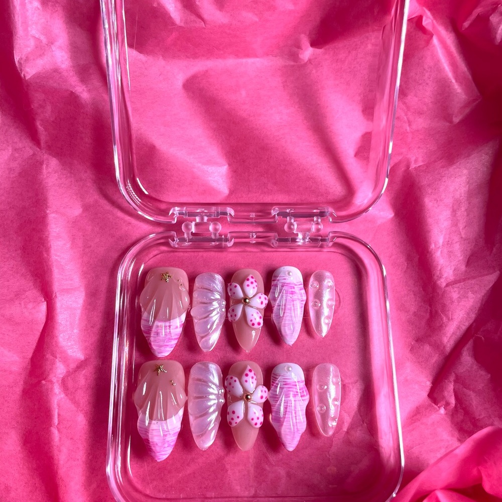 Pink and Brown Press-On Nail Set